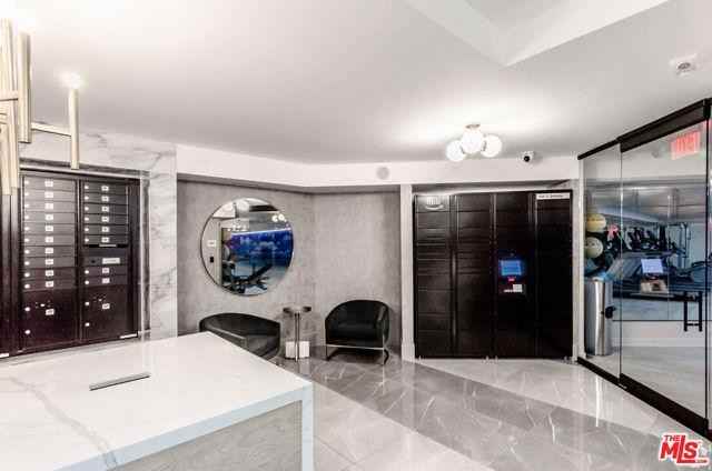 105 S Doheny Dr #304 - Photo 3 of 8