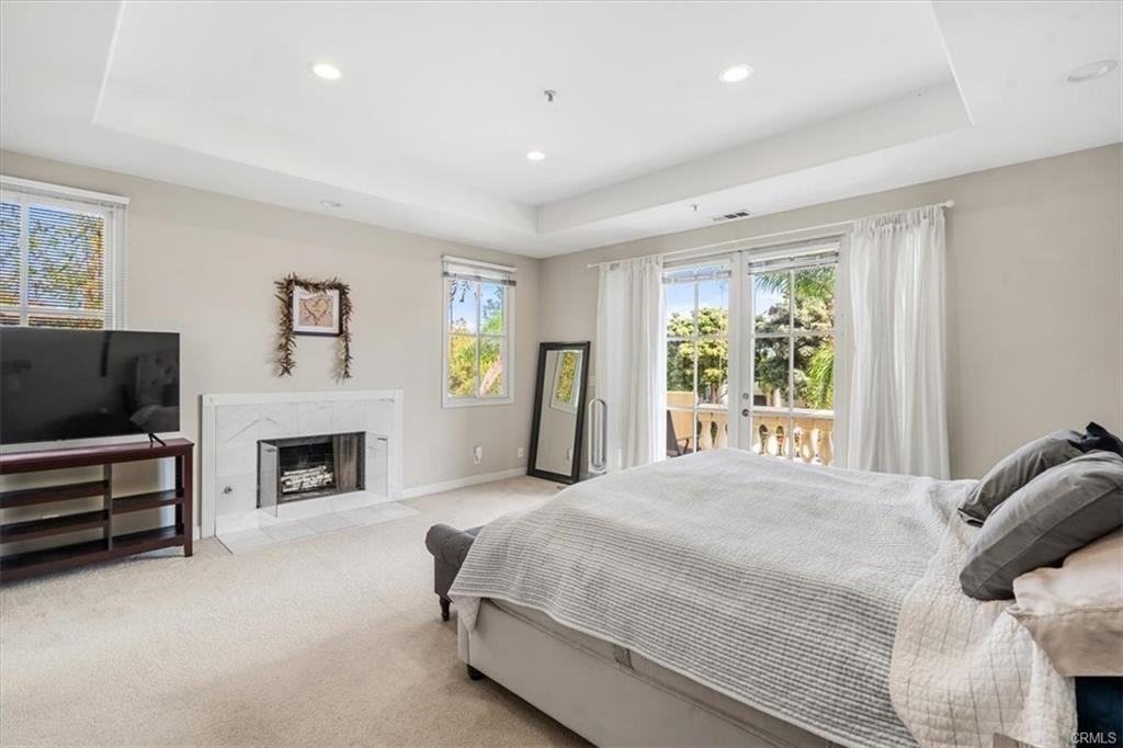 723 S Broadway - Photo 4 of 8