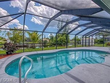 322 Se 29th St - Photo 6 of 8