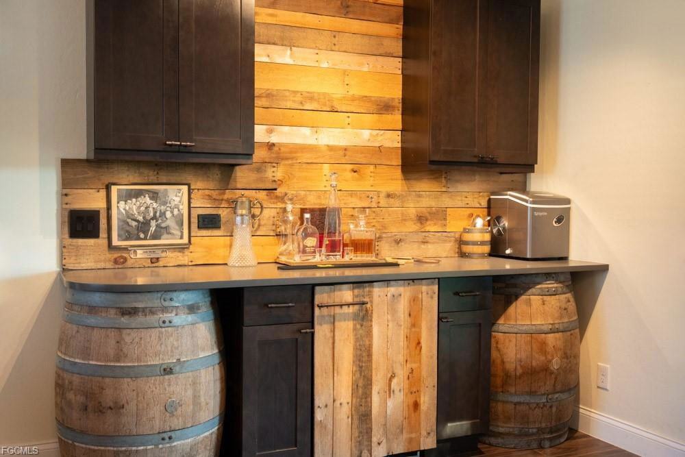 8382 Butternut Rd - Photo 2 of 8