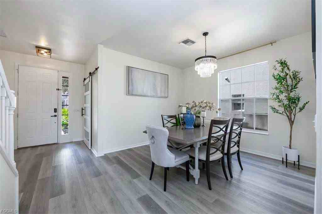 2029 Fairmont Ln - Photo 4 of 8