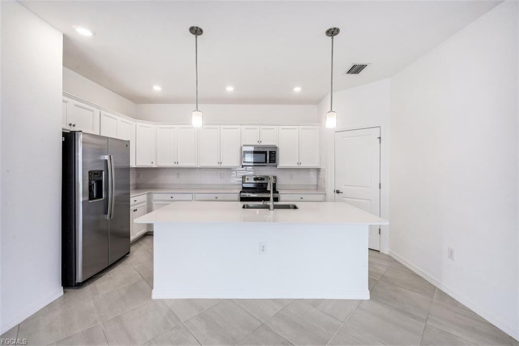 2434 Orchard St - Photo 5 of 8