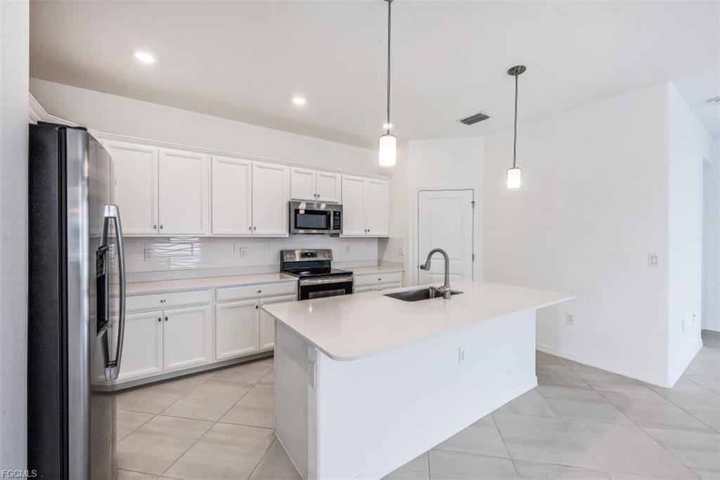 2434 Orchard St - Photo 6 of 8