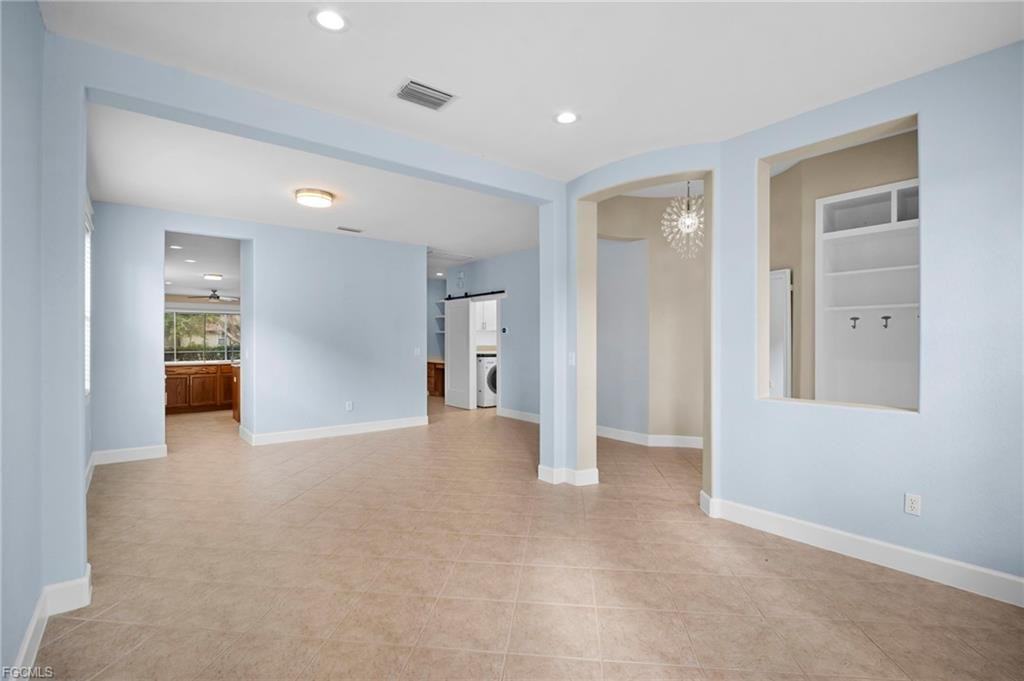 12129 Country Day Cir - Photo 4 of 8