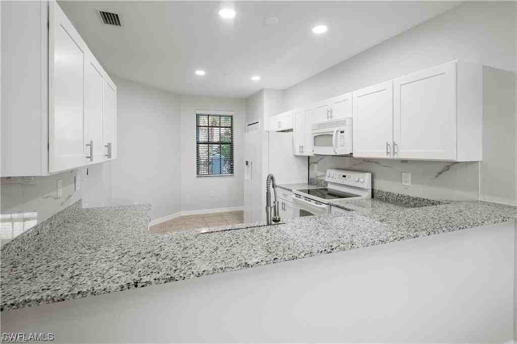 15610 Summit Place Circle #398 - Photo 4 of 8