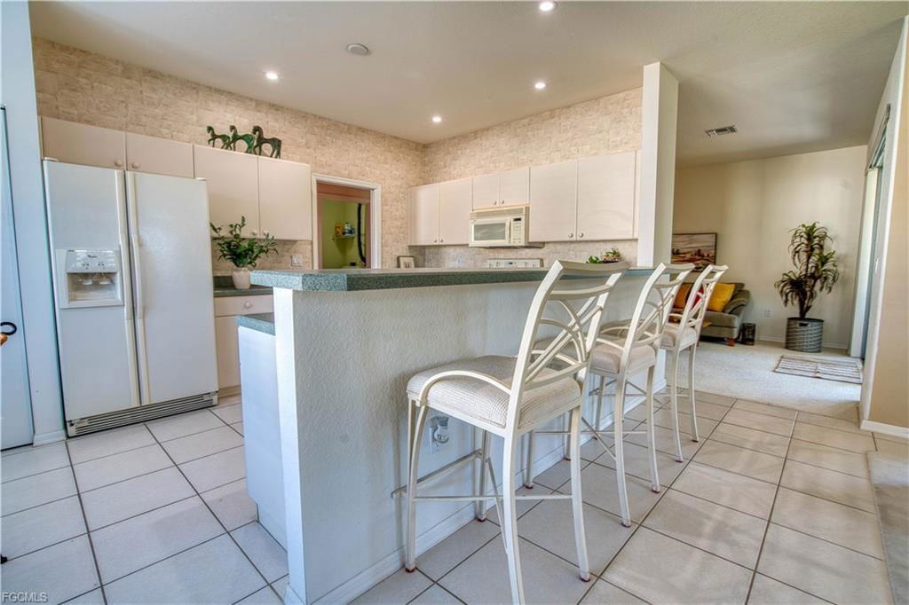 9371 Lake Abby Ln - Photo 5 of 8