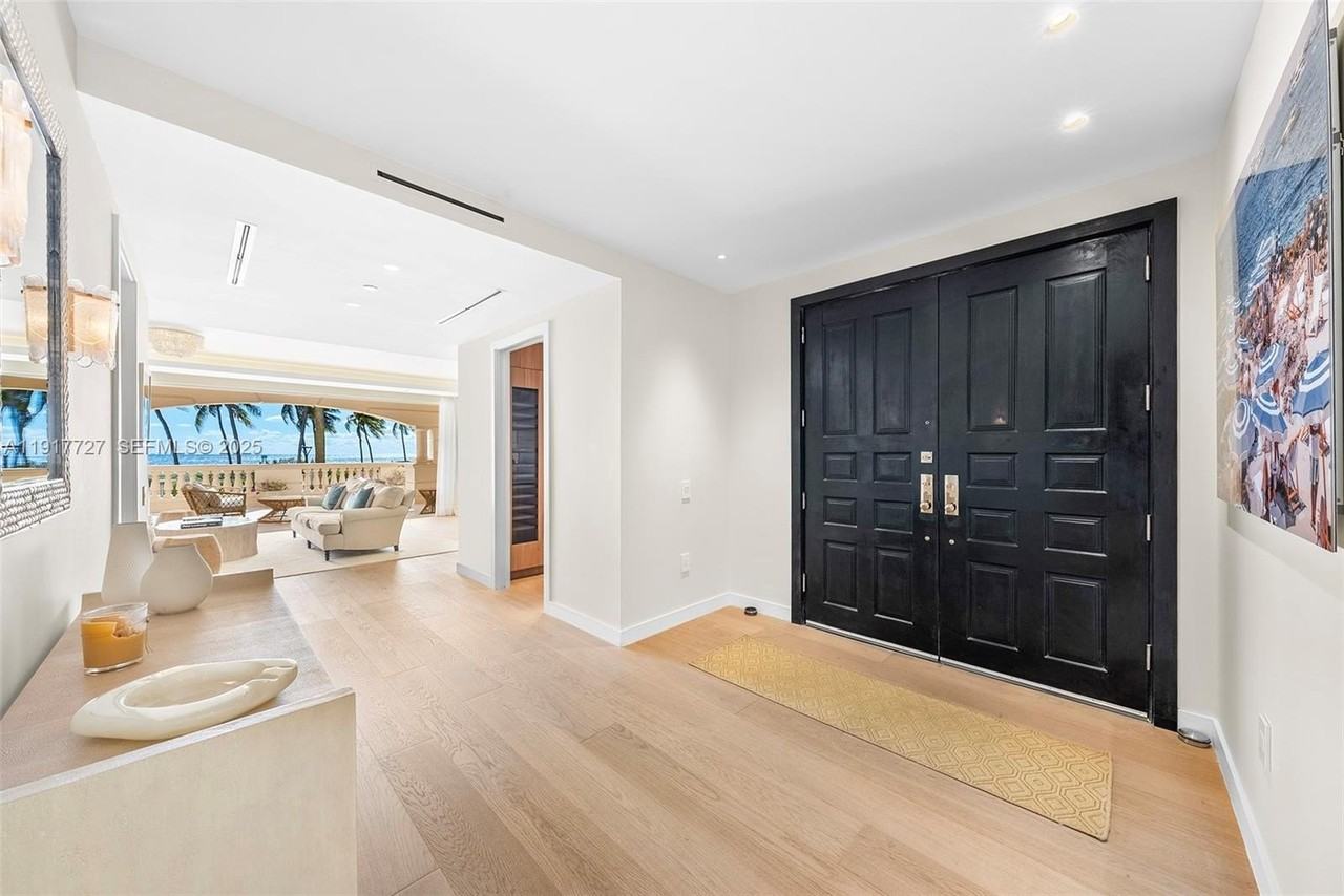 7916 Fisher Island Drive #7916 - Photo 3 of 41