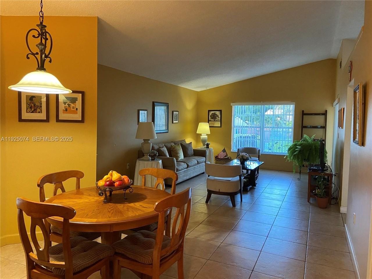 7331 Sw 149th Ct - Photo 5 of 10