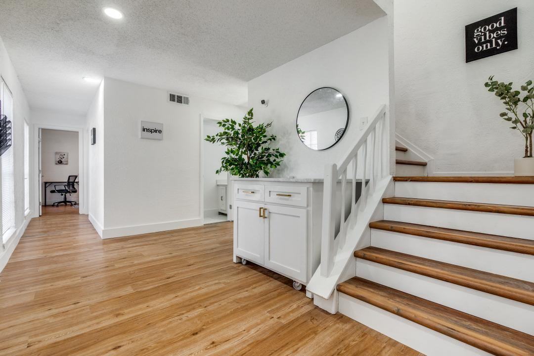 Bayberry Lane - Photo 4 of 18