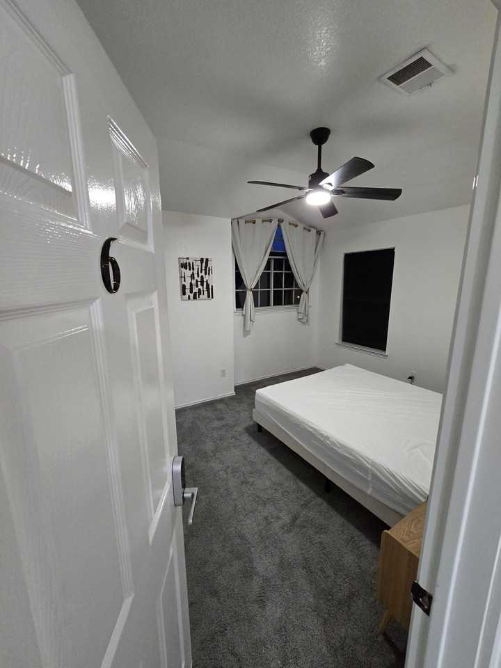 Moscow Trl - Photo 7 of 11