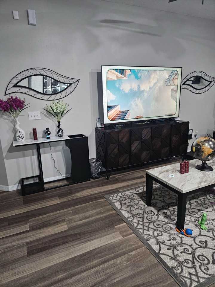 Lola Drive - Photo 4 of 12