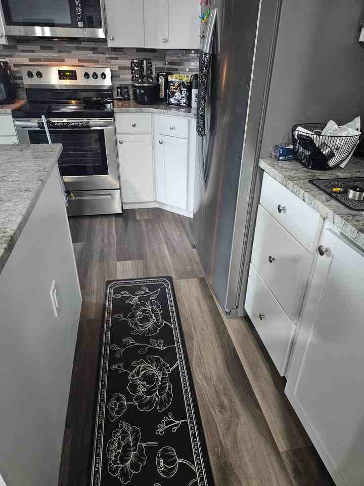 Lola Drive - Photo 5 of 12