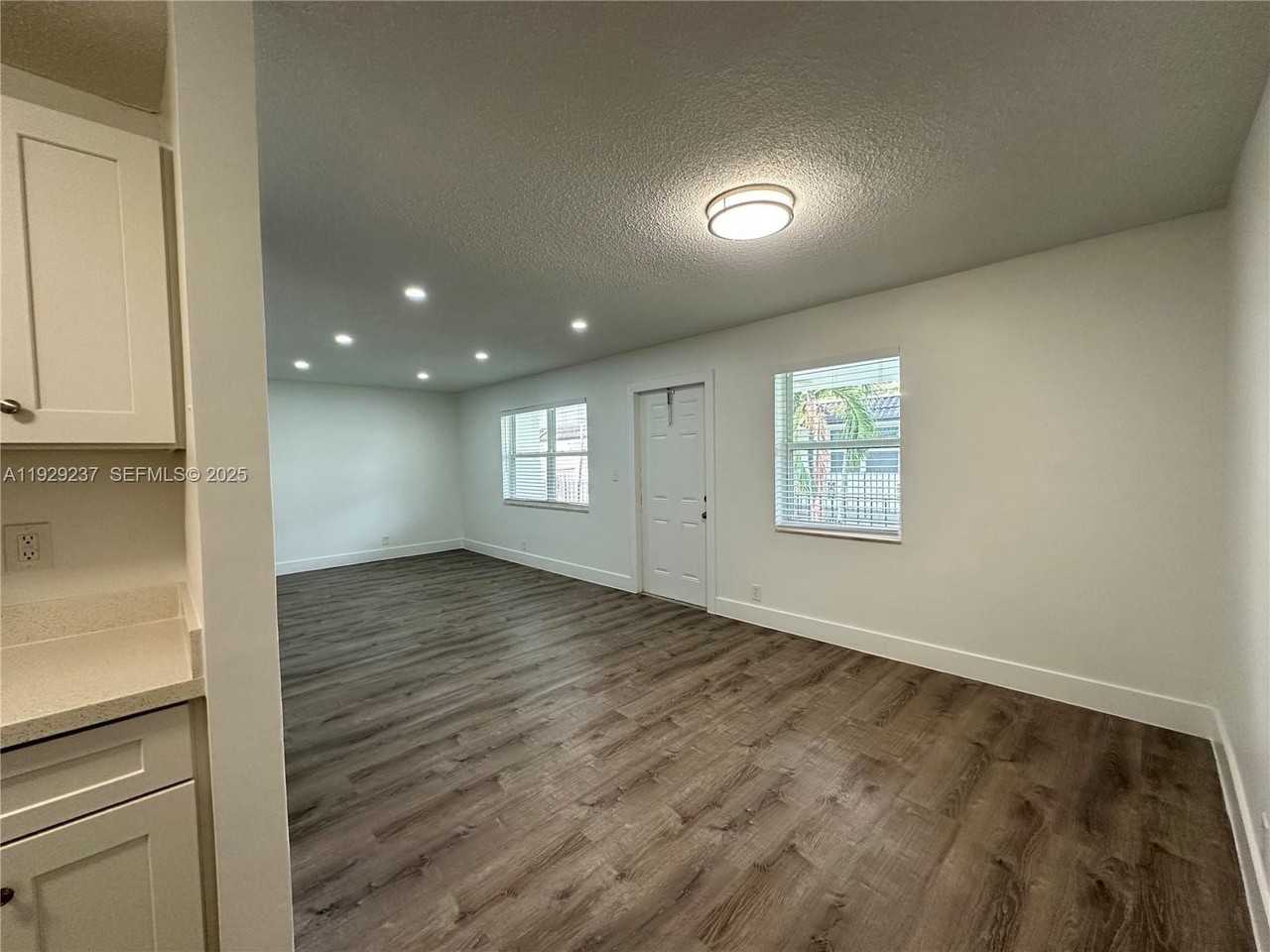 2500 Johnson Street #14 - Photo 6 of 30