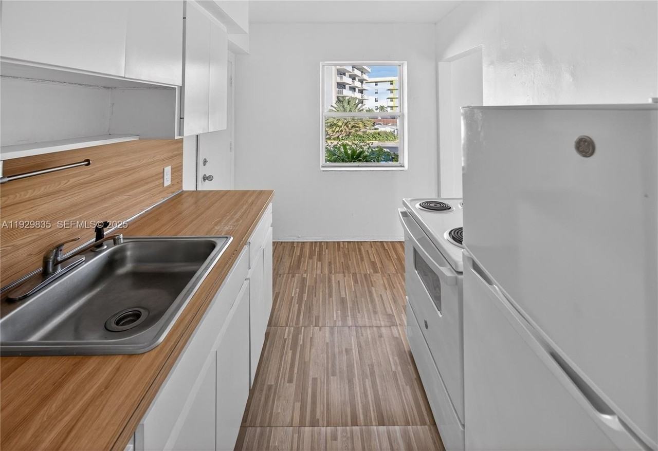 160 South Shore Drive #5 - Photo 5 of 34