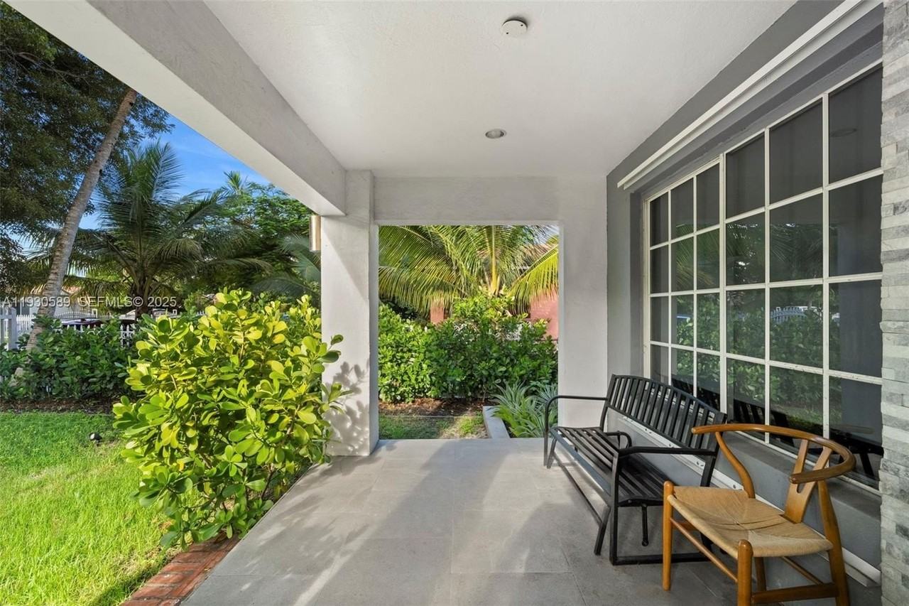 555 Northeast 73rd Street - Photo 2 of 32