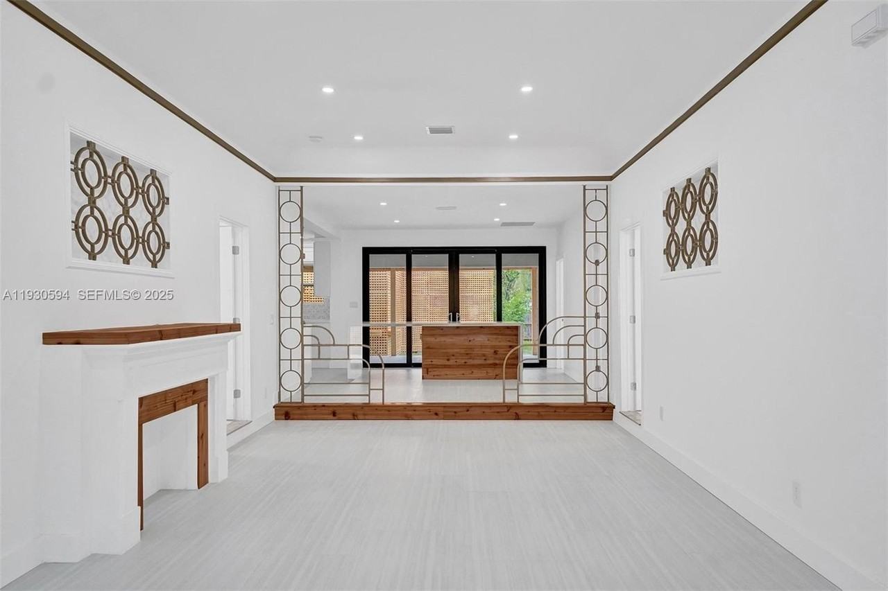 1430 Michigan Avenue - Photo 5 of 39