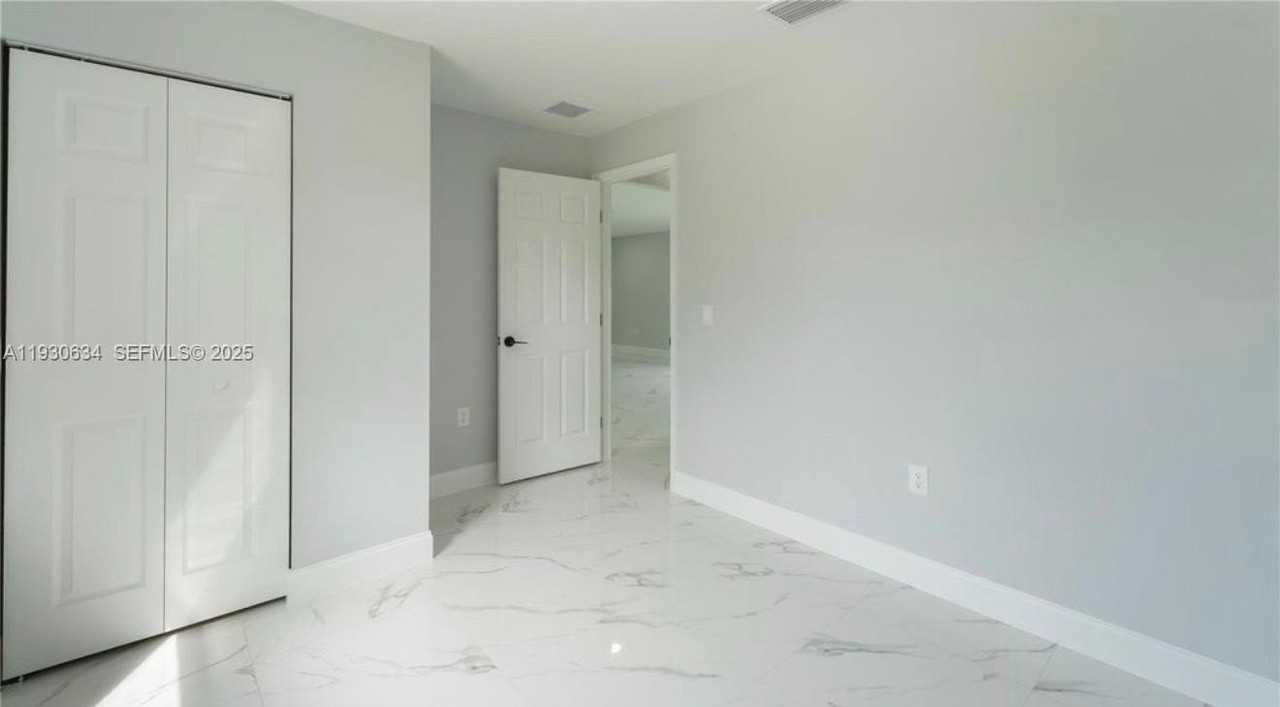 761 Kirkman Avenue #0 - Photo 7 of 19