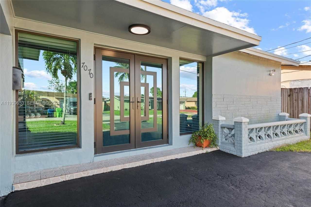 7070 Northwest 21st Street #0 - Photo 5 of 32