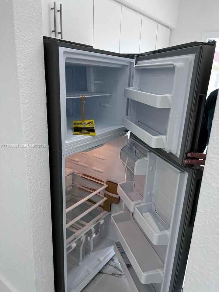 1131 Southwest 7th Street #3 - Photo 3 of 7