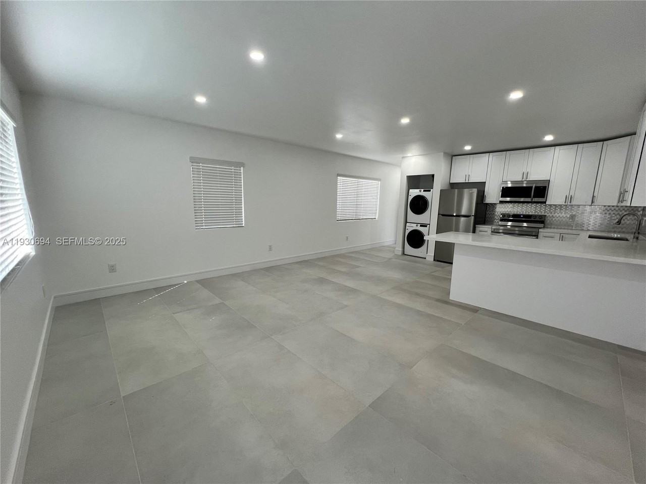 75 Ne 70th St - Photo 3 of 13