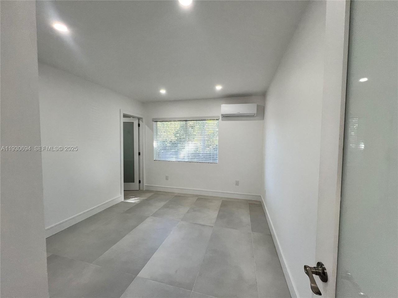 75 Ne 70th St - Photo 7 of 13