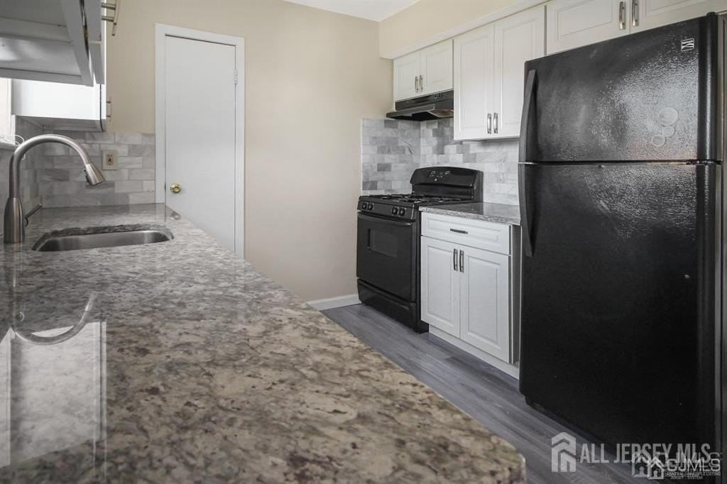 1220 North Oaks Boulevard - Photo 5 of 11