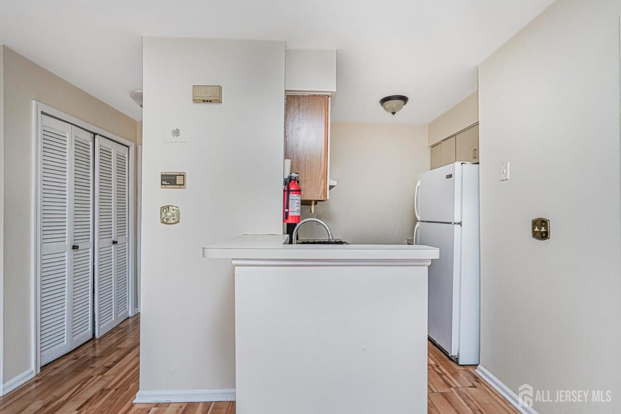 212 Blew Court - Photo 5 of 13