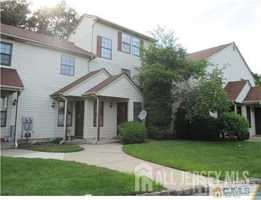 featured image of 1406 Woodbridge Commons Way