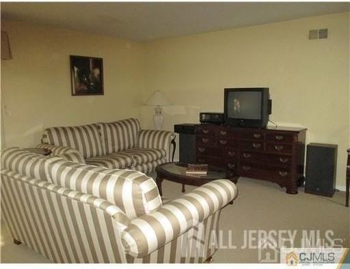 1406 Woodbridge Commons Way - Photo 6 of 16