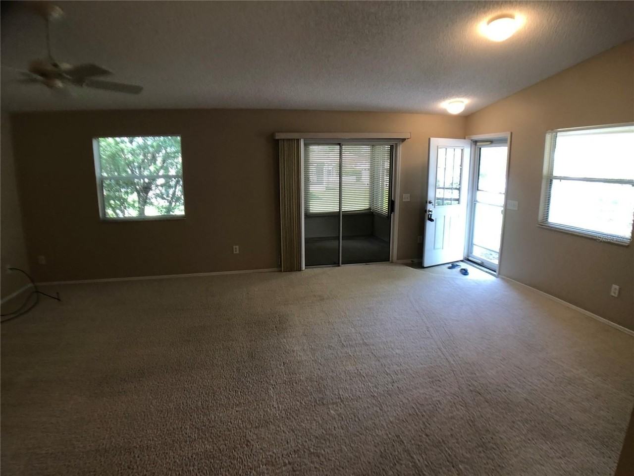 1549 Hardeeville Court - Photo 4 of 19