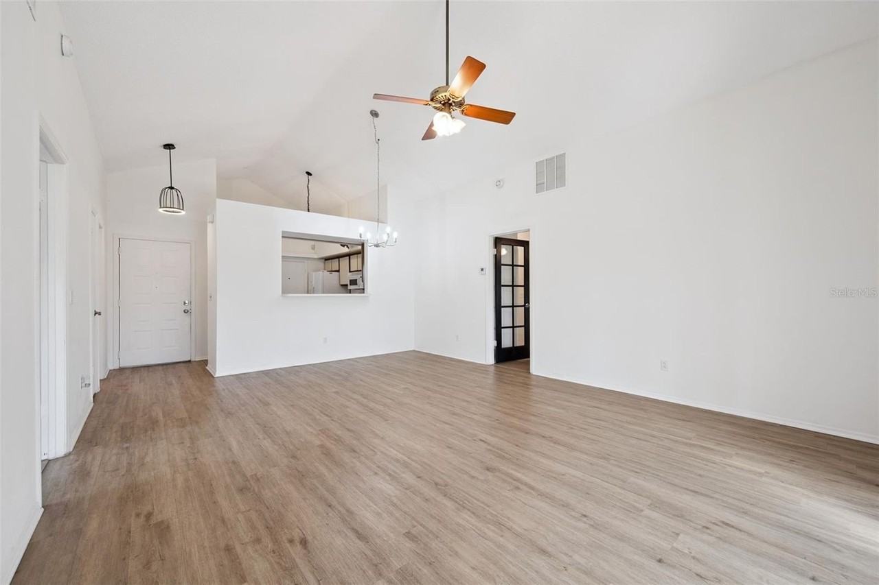 2647 Horseshoe Bay Drive - Photo 4 of 29