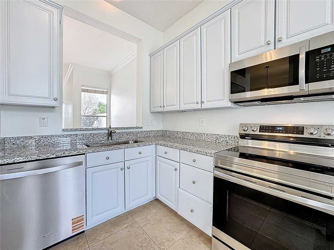 14447 Windchime Lane - Photo 5 of 47