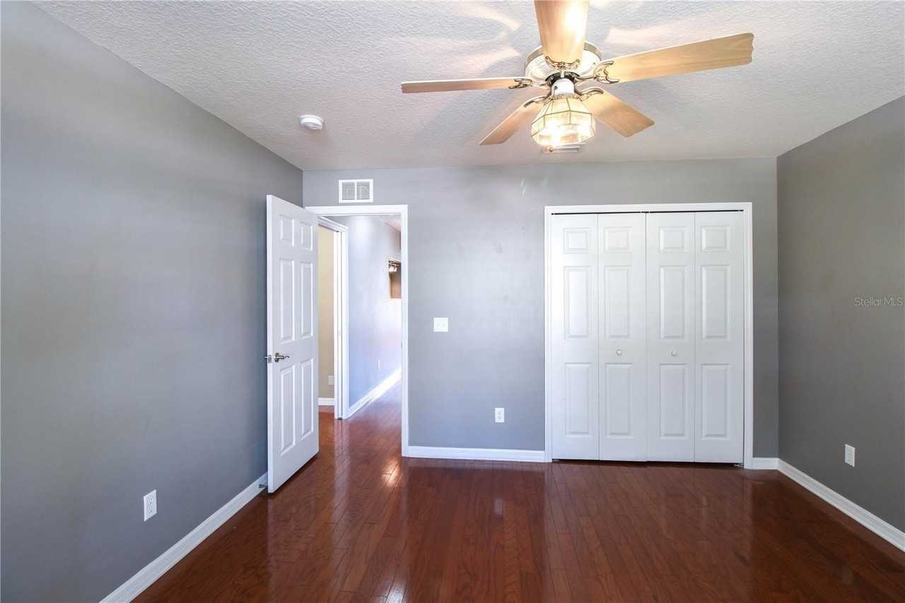 6065 Spruce Point Cir - Photo 7 of 33