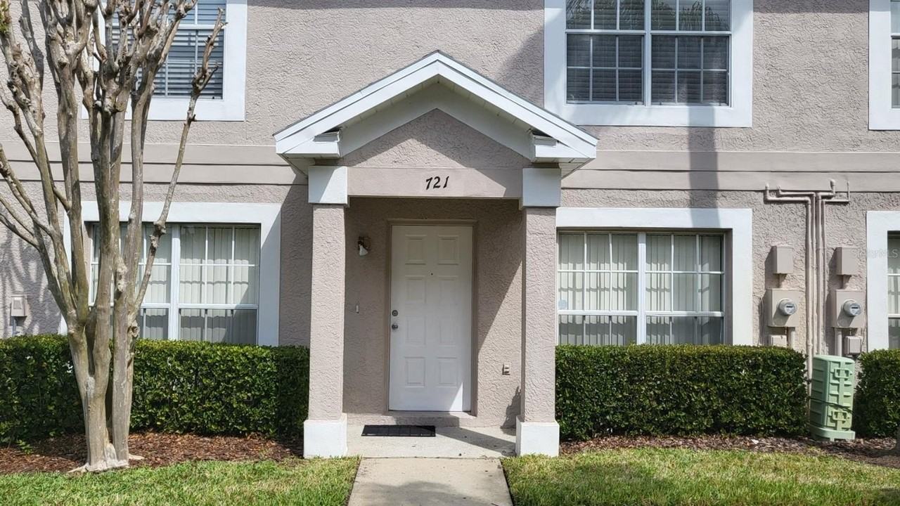 721 Kensington Lake Circle - Photo 2 of 15