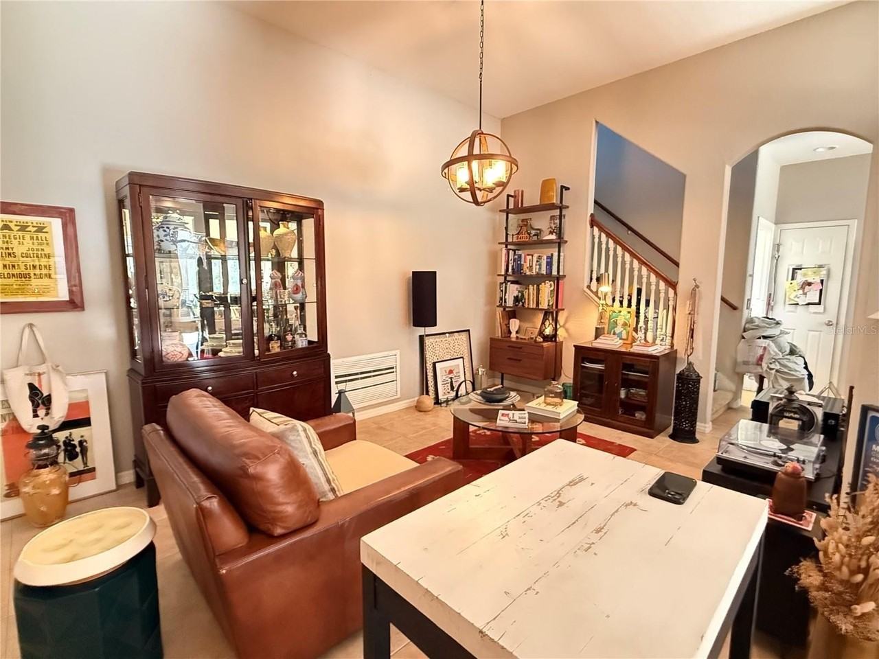 10703 Banfield Dr - Photo 6 of 30