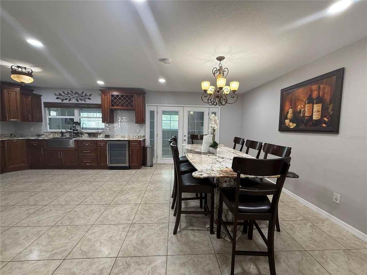 4410 Waltham Avenue - Photo 7 of 30