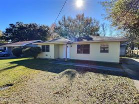 112 Woodland Cir - Photo 1 of 1