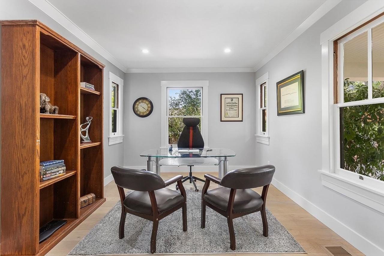 14275 Saratoga Avenue - Photo 4 of 35