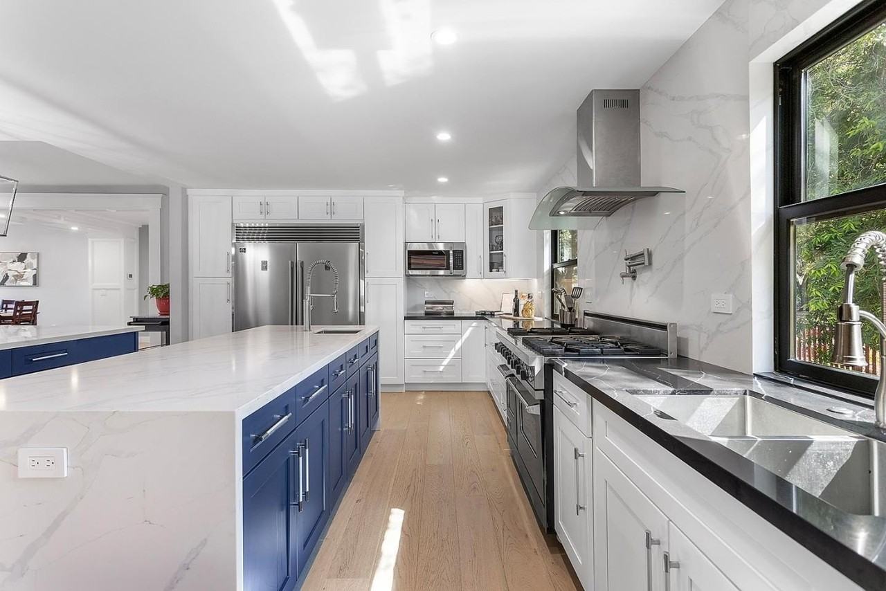 14275 Saratoga Avenue - Photo 7 of 35