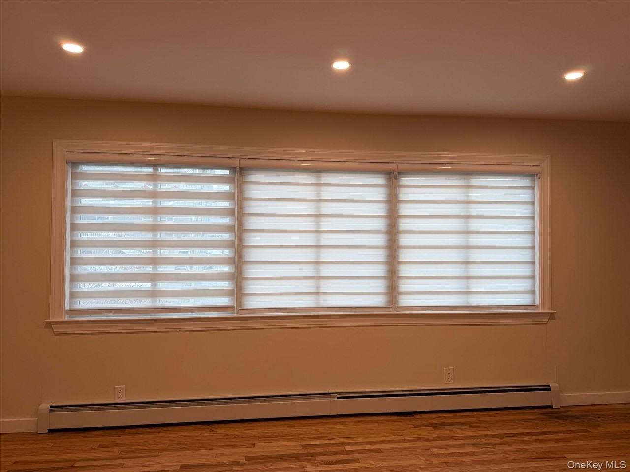 106 Maple Blvd - Photo 3 of 13