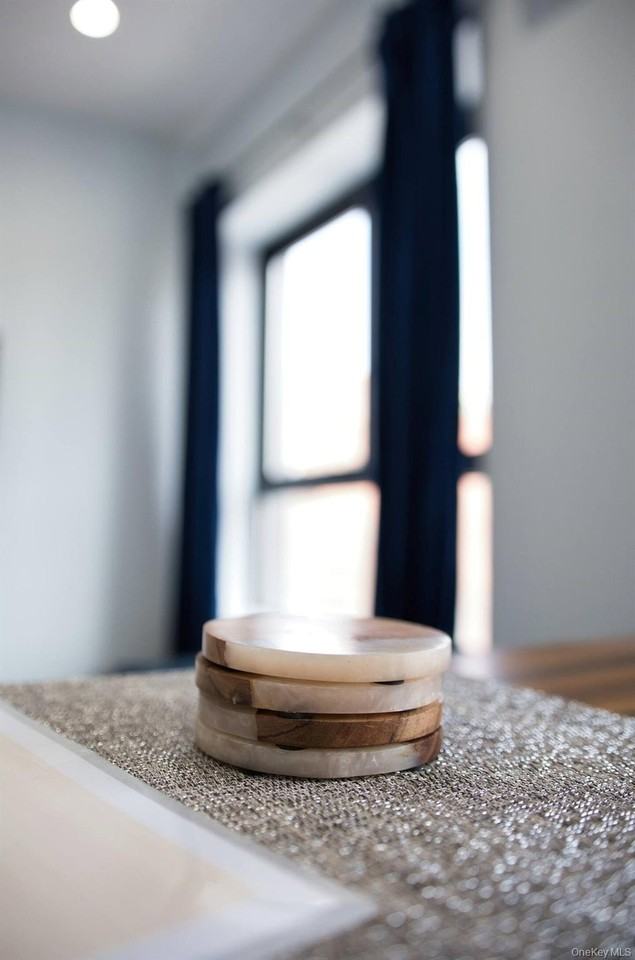 1512 Nostrand Ave - Photo 5 of 16