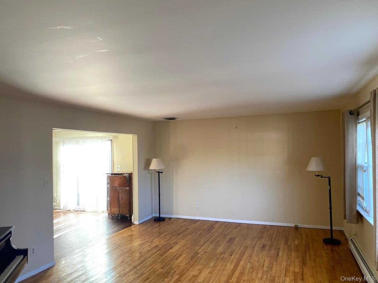 100 Kings Avenue - Photo 2 of 7