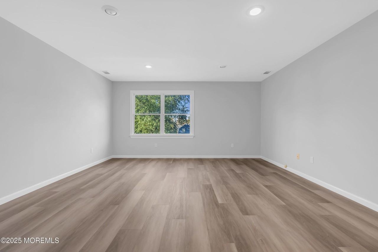 213 Main Street #17 - Photo 5 of 15