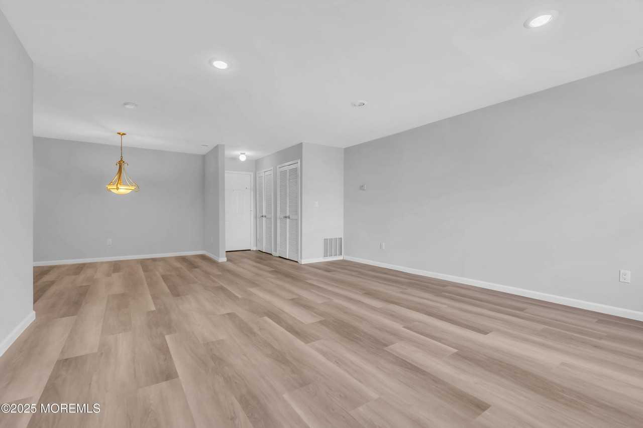 213 Main Street #17 - Photo 7 of 15