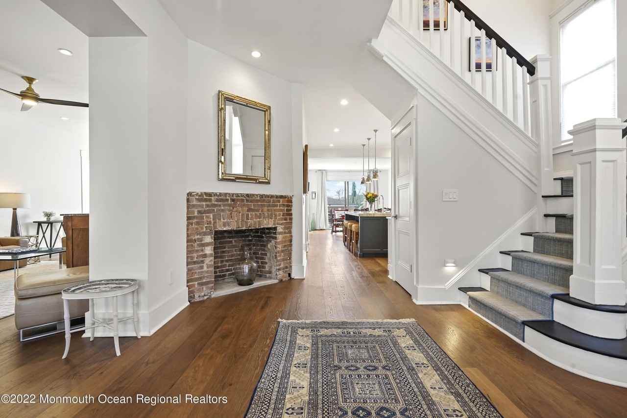 502 Sixth Avenue - Photo 3 of 31