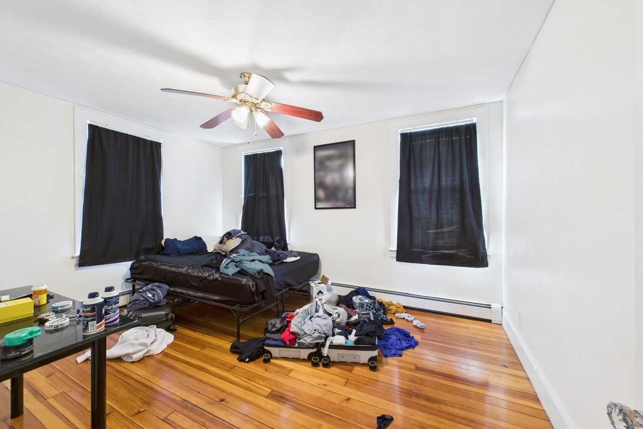 34 Alice St #2 - Photo 7 of 10