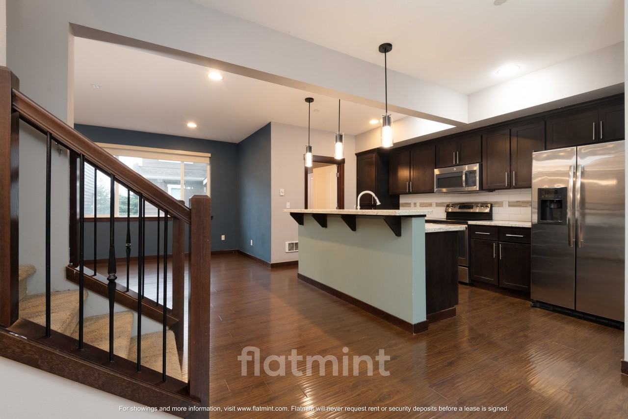 14018 9th Avenue West #1 - Photo 4 of 27