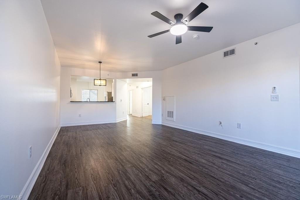 7835 Regal Heron Circle #101 - Photo 7 of 33