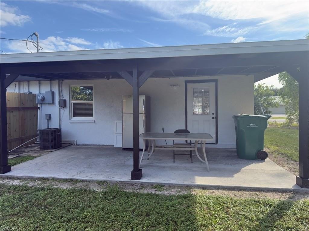 5579 Northeast 29th Drive - Photo 5 of 18