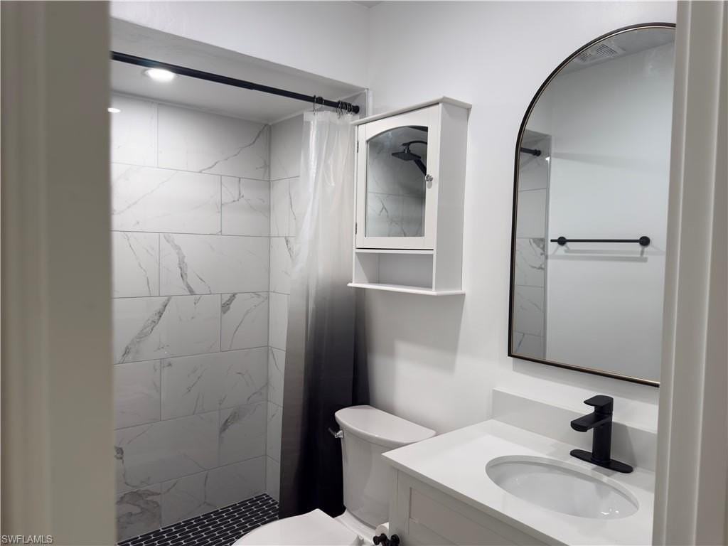 5579 Northeast 29th Drive - Photo 6 of 18